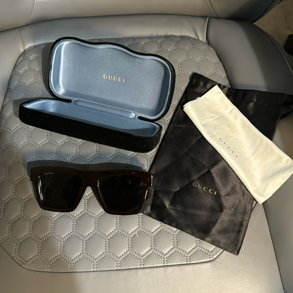 Unisex Gucci Sunglasses